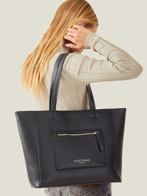 Buy FASTRACK Black PU Magnetic Closure Women's Casual Tote Handbag |  Shoppers Stop