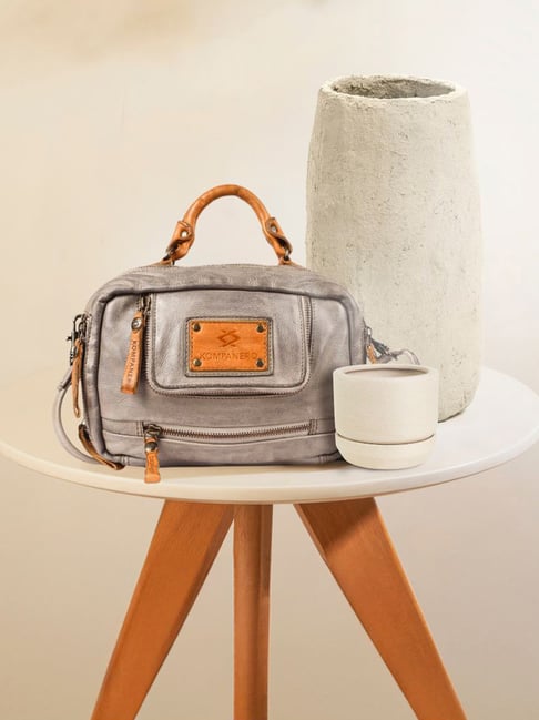 KOMPANERO Volcano Grey Leather Solid Messenger Bag