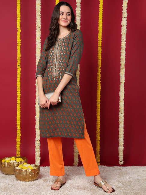 Vaamsi Green Embroidered Straight Kurta-picture-15