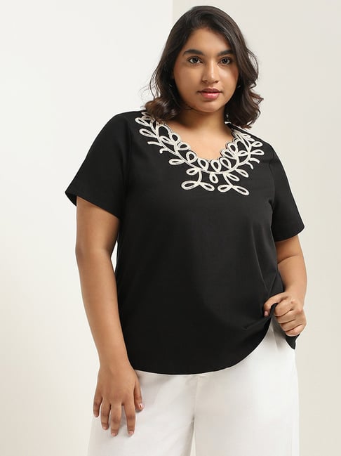 Buy Plus Size Trousers for Women Online at Best Prices - Westside