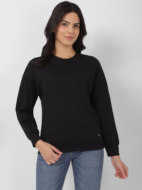 Black cotton sweatshirt