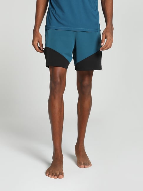 Puma STUDIO UltraMove Blue Regular Fit Colour Block Shorts-picture-46