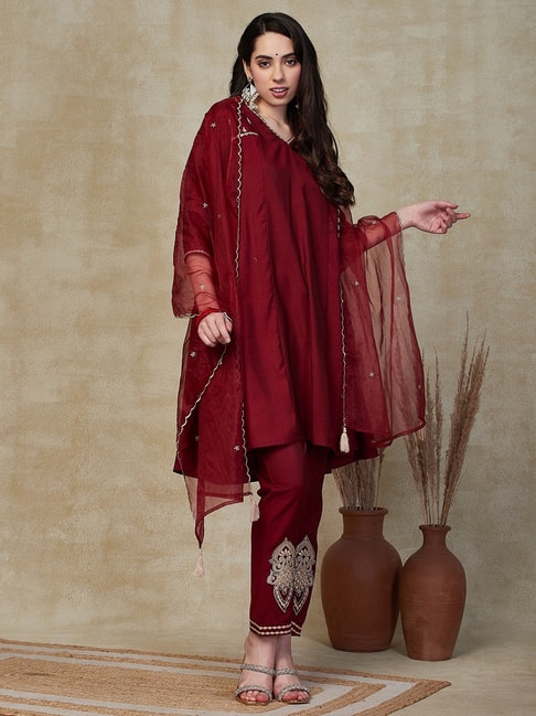 Maroon Cotton Suit Set with Printed Kurti, Pant, and Dupatta – Sukriti Store