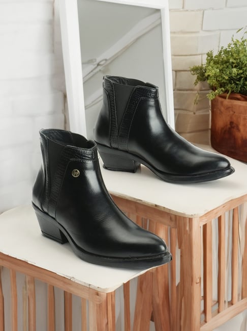 Elle Women's Black Chelsea Boots-picture-40