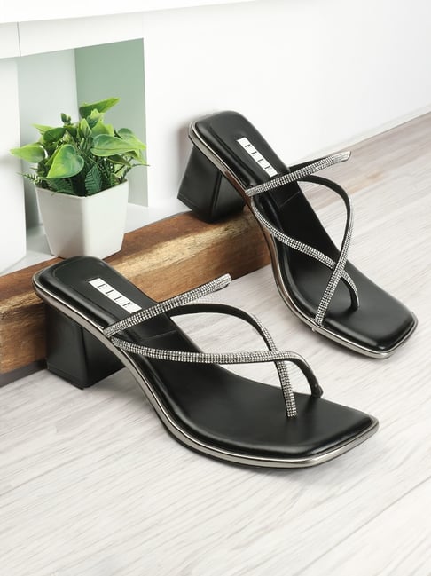 Elle Women's Black Toe Ring Sandals-picture-39