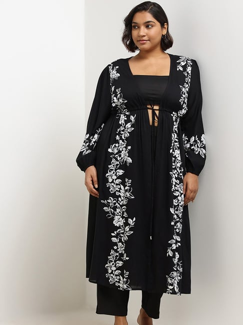 Buy online Women Black Square Neck Fit & Flare Dress With Shrug from ethnic  wear for Women by Scakhi for ₹3479 at 57% off | 2024 Limeroad.com