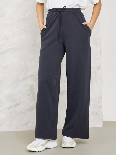 Styli Grey Mid Rise Flared Track Pants-picture-16