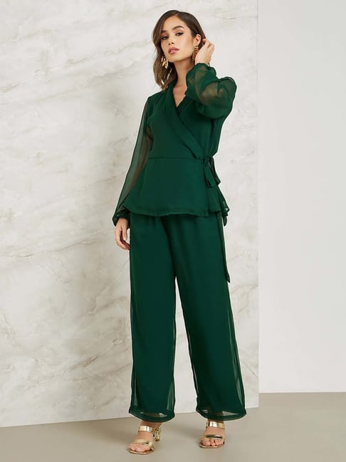 Styli Green V Neck Top Pants Set