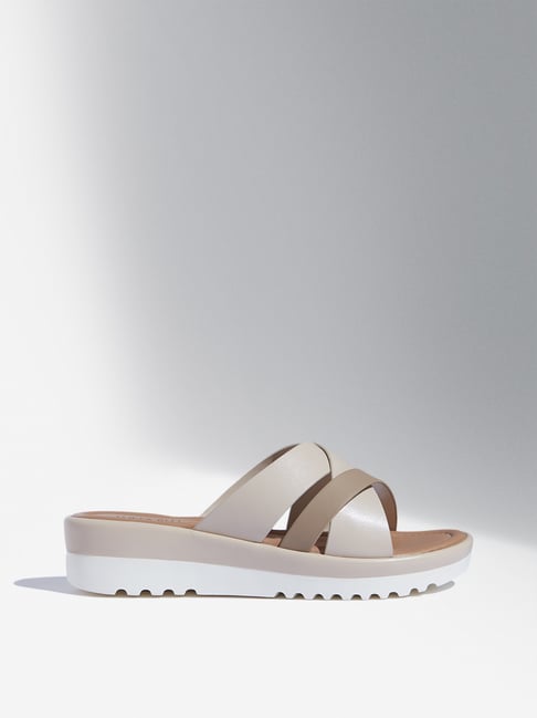 Buy Grey Flat Sandals for Women by Carlton London Sports Online | Ajio.com