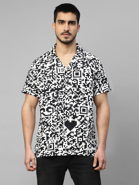 Royal Enfield QR ENGINEERED White & Black Regular Fit Printed Shirt