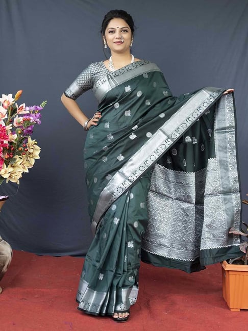 Buy BANARASI PATOLA Green With Silver Zari Weaved Banarasi Silk Saree And  Beautiful Jacquard Weave Pallu And Blouse With Blouse Piece | Shoppers Stop