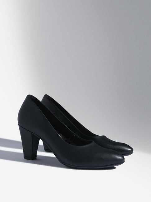 Classic BLACK BLOCK HEEL PUMPS | Black block heel pumps, Block heels pumps,  Pumps