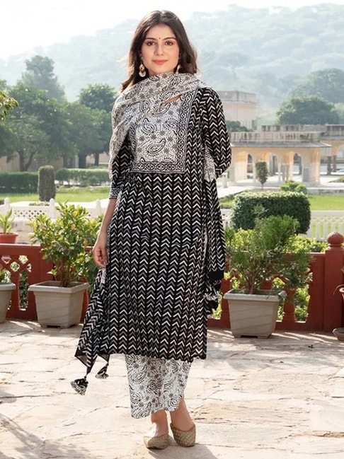 Printed black kurti and off-white palazzo - Kurti Fashion