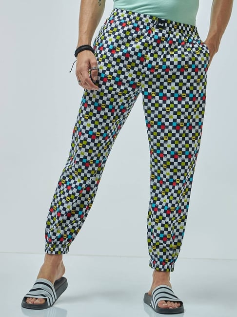 Bewakoof joggers online