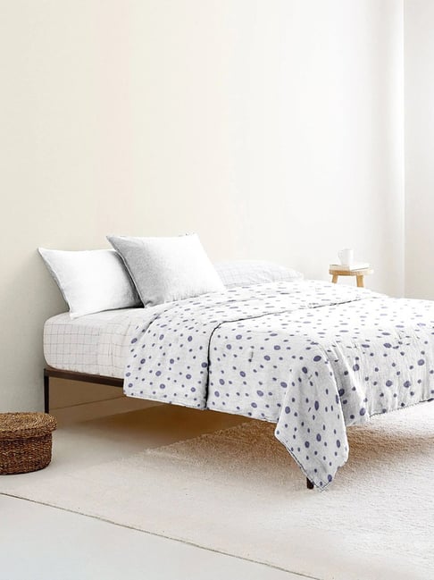 The Baby Atelier Dot Printed Purple Organic Cotton Baby Quilt