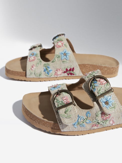 LUNA BLU Beige Floral Embroidered Toe Ring Sandals