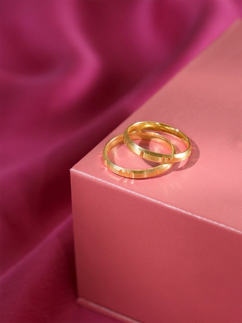 Buy Mia by Tanishq Solidarity Band 18k Gold Couple Ring Online At