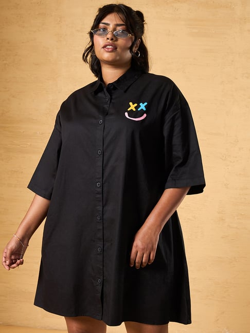 Bewakoof Women's Black Graphic Printed Oversized Plus Size Shirt Dress