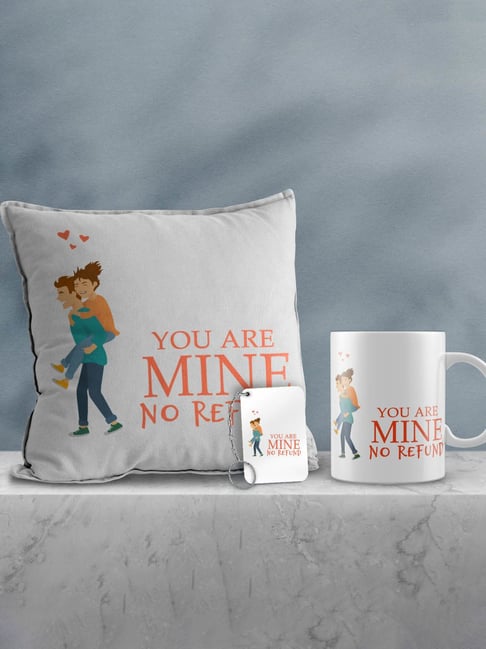eCraftIndia Multicolor Ceramic Girl On Boys Back Print Cushion & Mug With Keychain Gift Set-picture-30