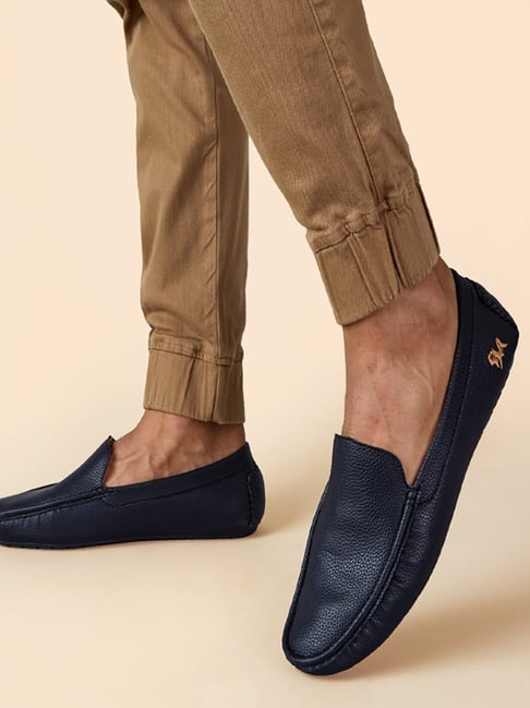 Buy Neemans Men's Dapper Black Loafers for Men at Best Price