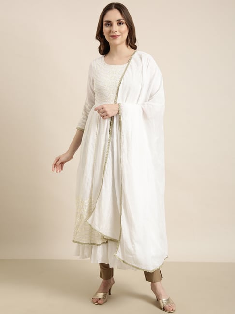 showoffff SHOWOFF Off White Embroidered Anarkali Kurta With Dupatta & Potli Bag-picture-10