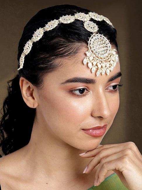Buy Peora Gold-Plated White Kundan Studded Sheeshphool Maangtikka - Main Image