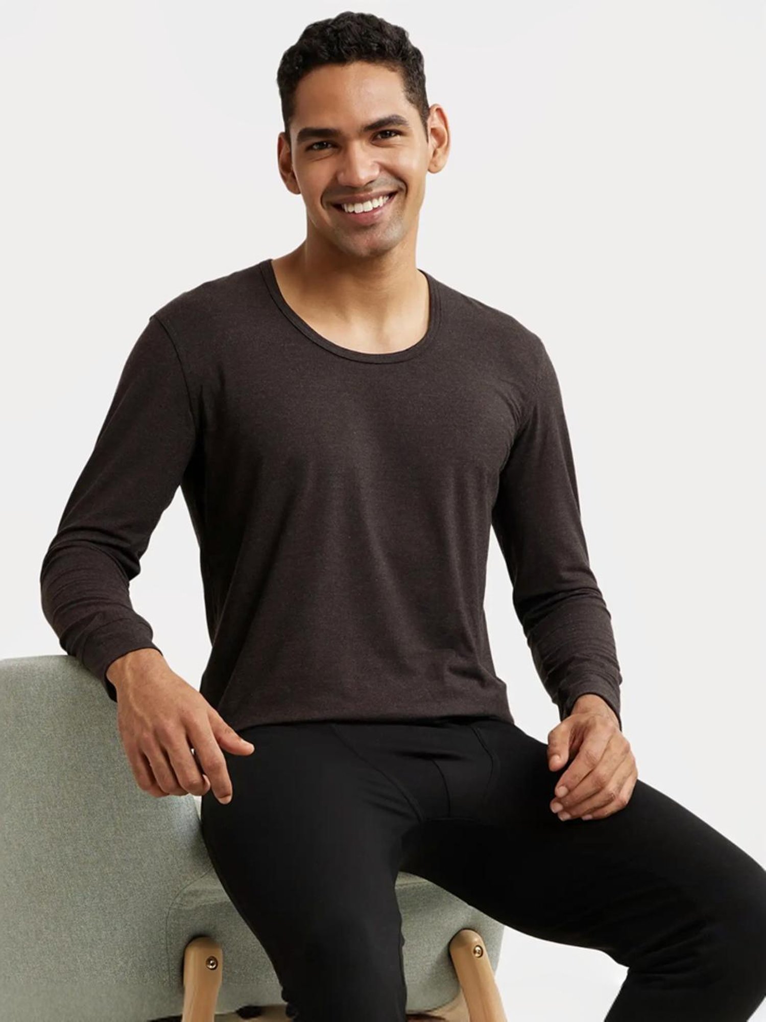 Buy Jockey Black Snug Fit Thermal Top for Men Online Tata CLiQ