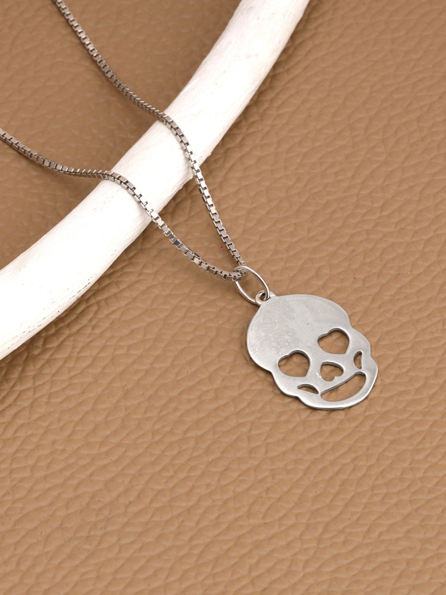 Buy GIVA 925 Silver Love Skull Pendant with Box Chain for Men