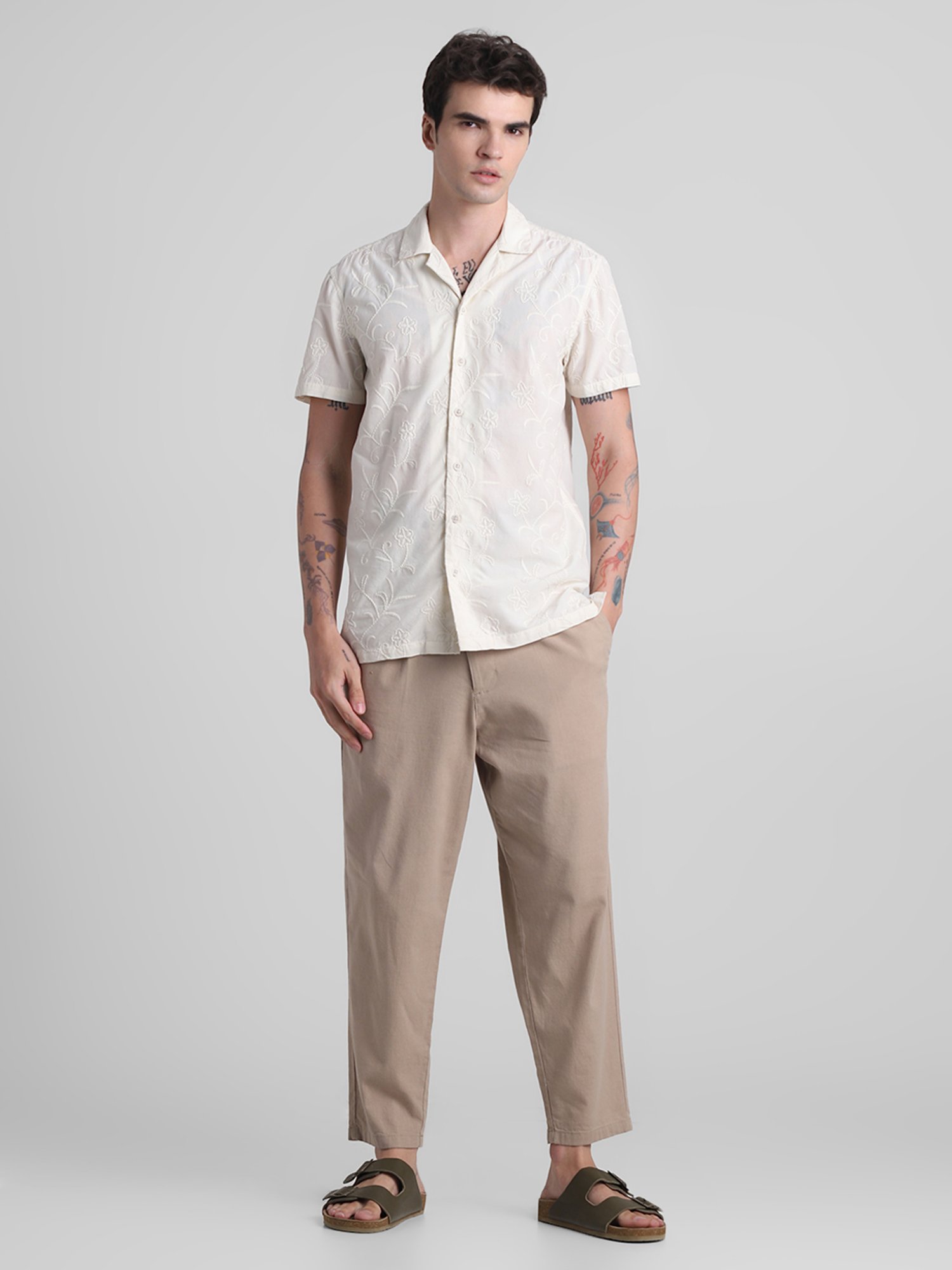 NHOJ  JOHN Cream White Collar Shirt タグ付き NHOJ JOHN Cream White Collar Shirt タグ付き NHOJ JOHN Cream White