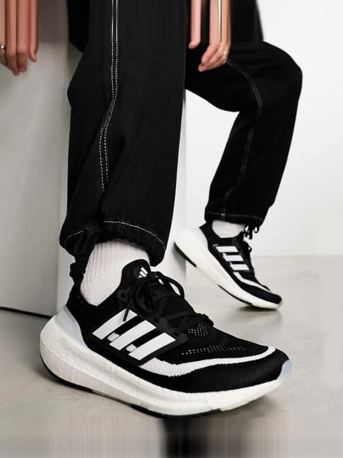 Adidas Men's ULTRABOOST LIGHT Black Running Shoes