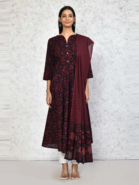 Miravan Maroon Cotton Printed Anarkali Kurta With Dupatta-picture-27