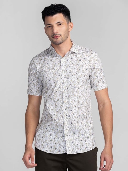 Giordano Brown White Slim Fit Printed Shirt