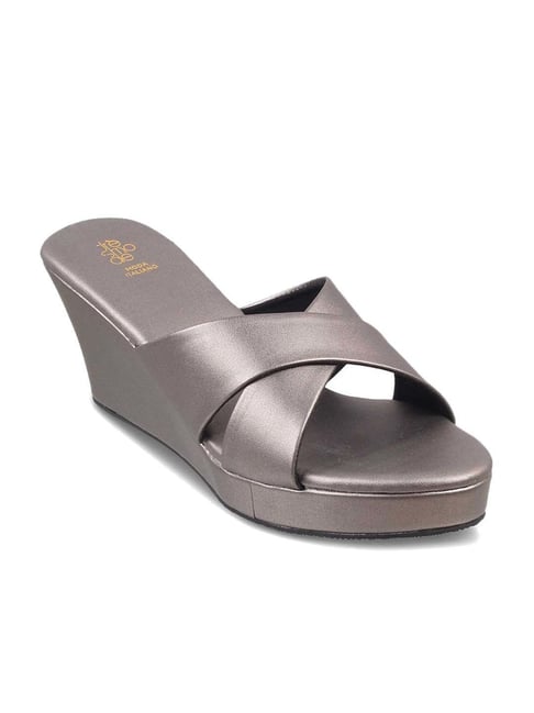 Tresmode Women's Pewter Cross Strap Wedges