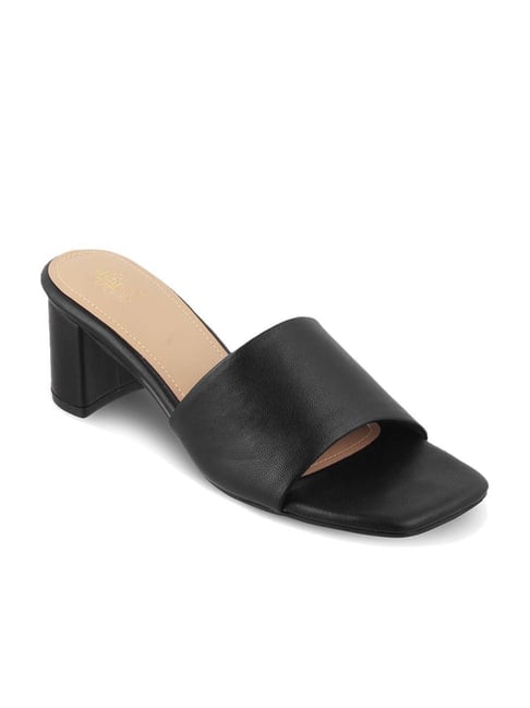 Tresmode Women's Black Casual Sandals