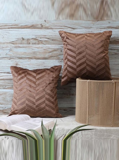 MFD HOME Furnishing Coffee Brown Velvet Cushion Cover Set of
