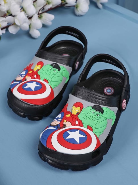 Kidsville Multicolor Avengers Printed Back Strap Clogs-picture-18