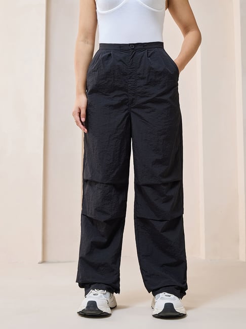 Bewakoof Black Relaxed Fit High Rise Parachute Pants-picture-30