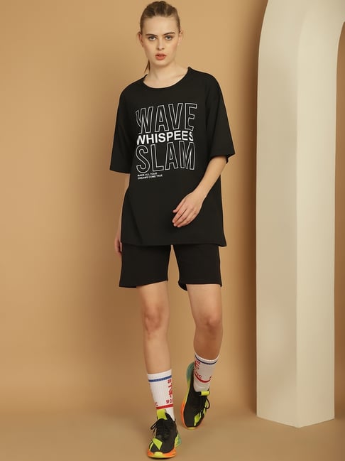 Vimal Jonney Black Cotton Printed T-Shirt & Shorts Set-picture-27