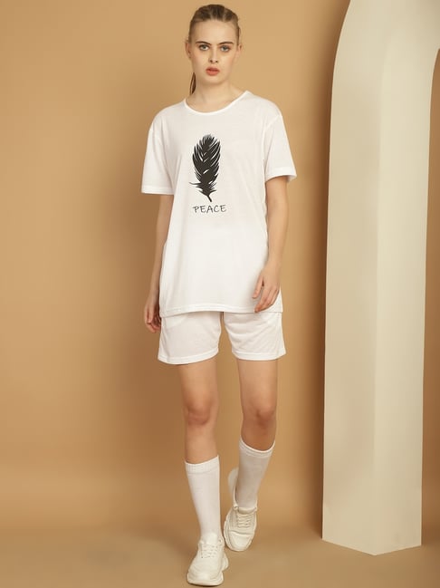 Vimal Jonney White Cotton Printed T-Shirt & Shorts Set-picture-33