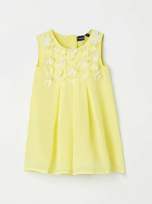 Juniors by Lifestyle Yellow Applique Dress Juniors by Lifestyle Yellow Applique Dress