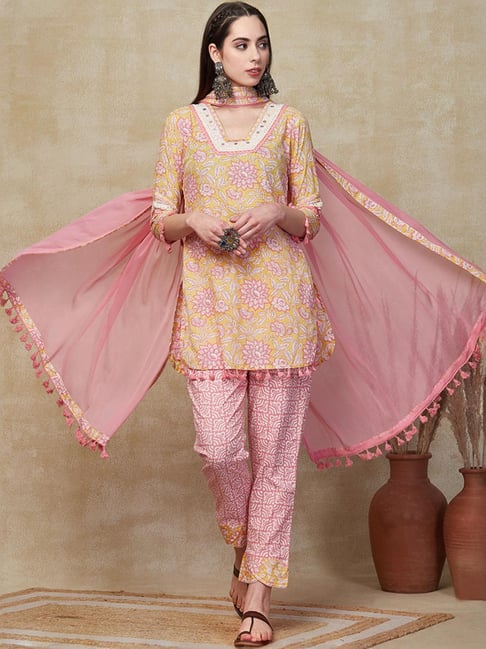 Fashor Yellow Pink Cotton Printed Short Kurti Pant Set With Dupatta