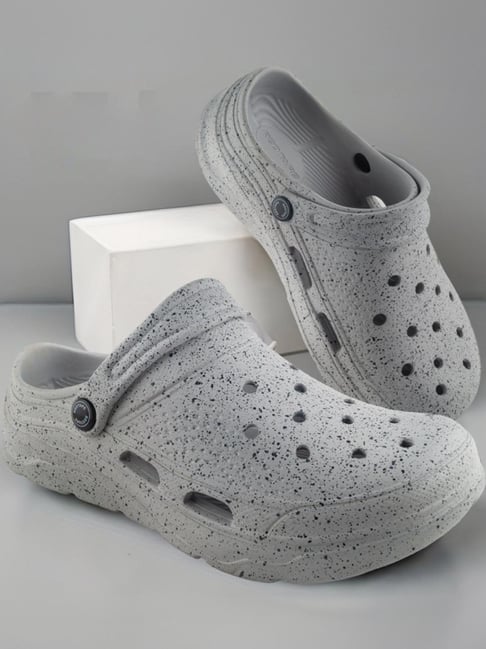 Red Tape Men's Grey Back Strap Clogs