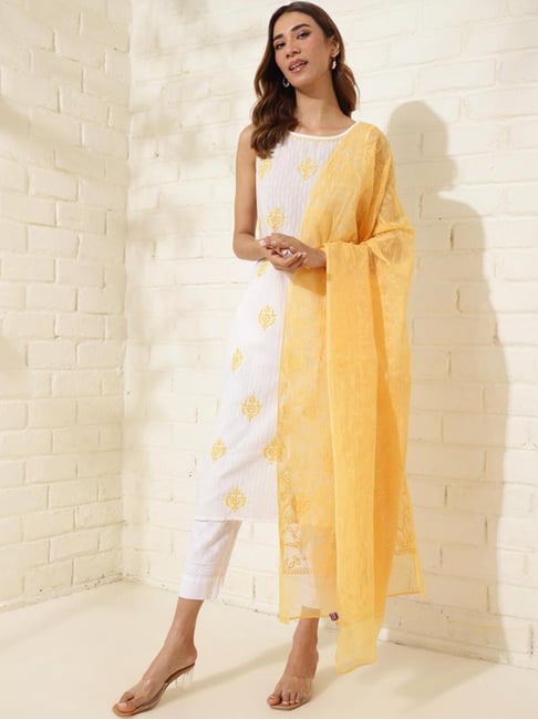 Fabindia Yellow Embroidered Dupatta-picture-42