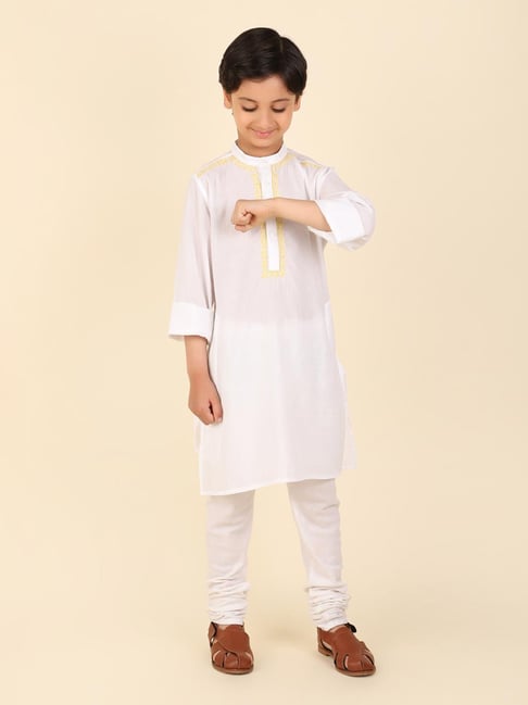 Fabindia Kids White Embroidered Full Sleeves Kurta-image-8