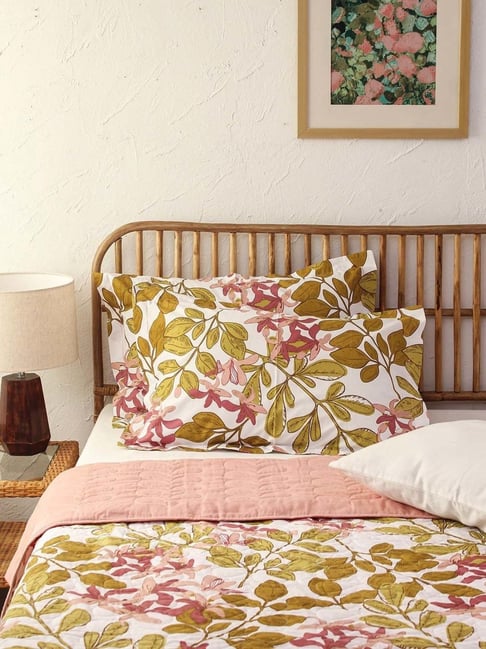 House This Kuvalaya Floral Multicolor 180 TC Cotton Queen Bed Cover