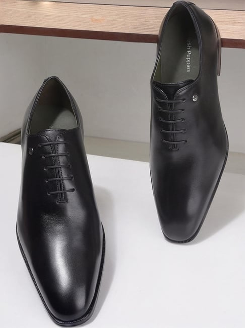 Hush Puppies by Bata Men's SEBASTAIN Black Oxford Shoes