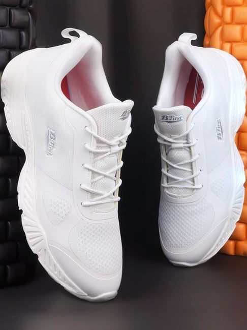 Bata Men's HUSTLE White Running Shoes