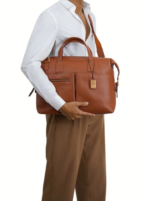 Hidesign Akasaka 02 Large Unisex Briefcase Tan