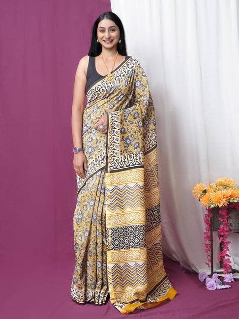 Unnati Silks Yellow Printed Saree With Unstitched Blouse-picture-25