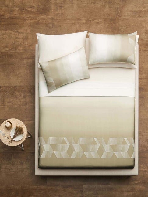 Ddecor Live beautiful Insignia Beige 210 TC Cotton King Bedsheet with 2 Pillow Covers-picture-45